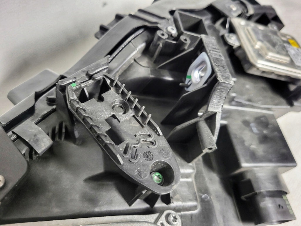 Frontscheinwerfer Mercedes-Benz X156 A1569061800 Bi-Xenon Rechts Headlight SCH1656167080pe