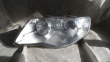 Laden Sie das Bild in den Galerie-Viewer, Frontscheinwerfer VW Touareg 7L6941031C Bi-Xenon Ein Stück (Rechts oder Links)