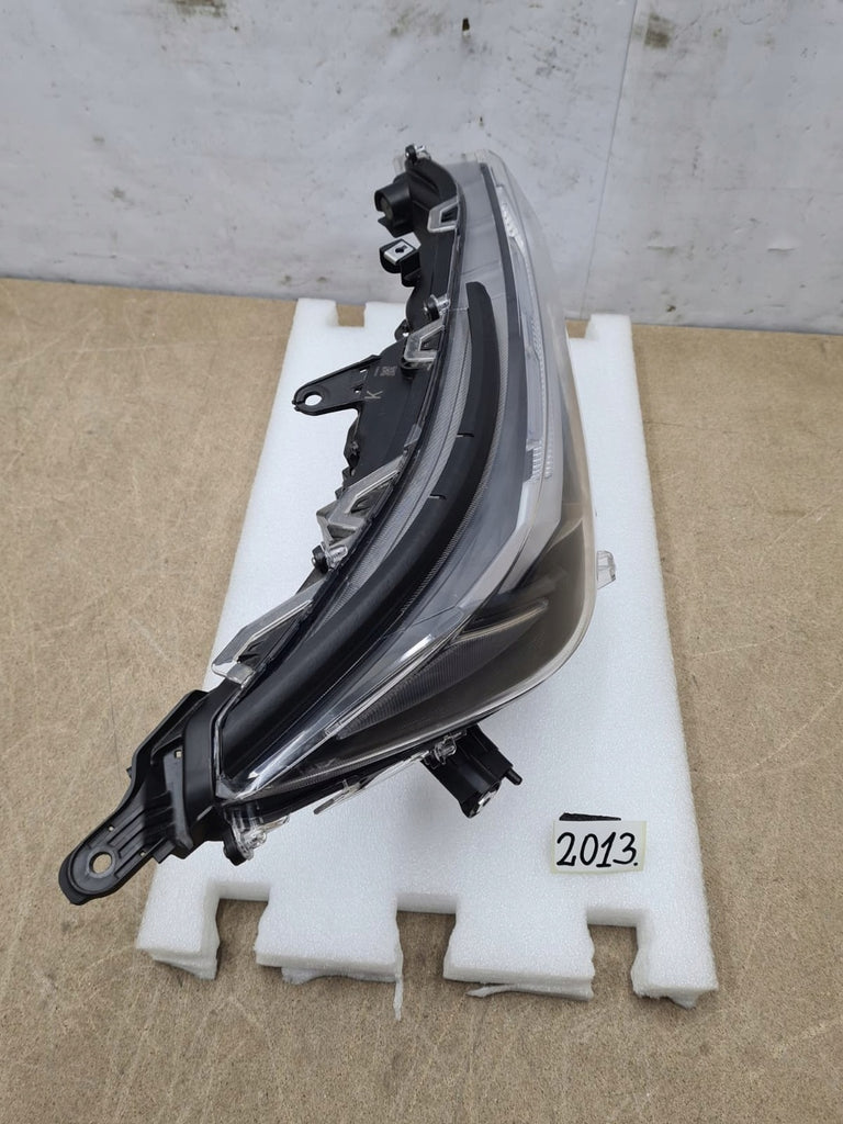 Frontscheinwerfer Toyota V Rechts Scheinwerfer Headlight SCH3795102613pz