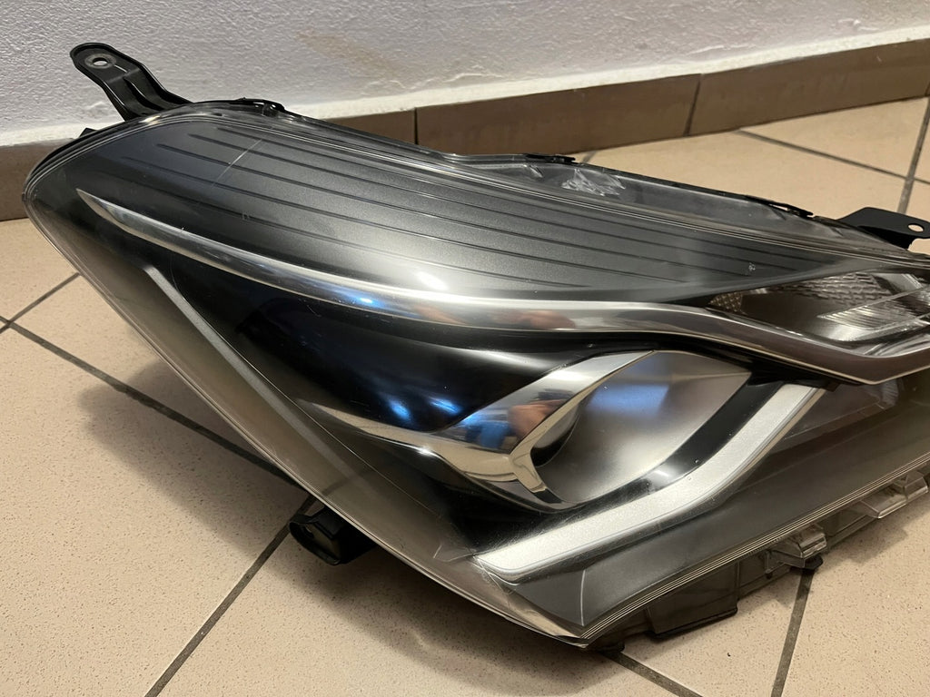Frontscheinwerfer Toyota Yaris Rechts Scheinwerfer Headlight SCH4182991703yz