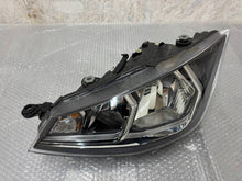 Load image into Gallery viewer, Frontscheinwerfer Seat Ibiza V 6F1941015 Links Scheinwerfer Headlight SCH9818825836eh
