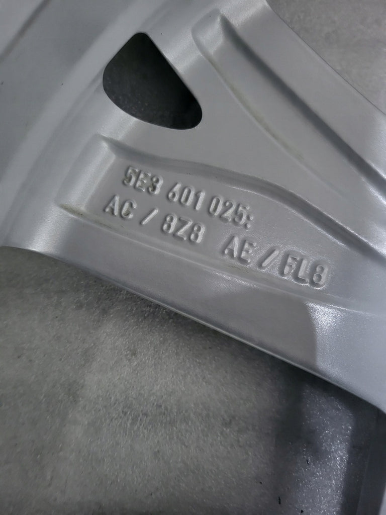 1x Alufelge 17 Zoll 6.5" 5x112 46ET 5E3601025AC Skoda Octavia 5e3 Rim Wheel