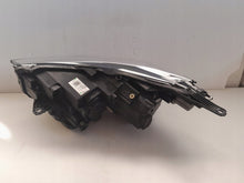 Laden Sie das Bild in den Galerie-Viewer, Frontscheinwerfer Opel Crossland X 13467967 1346968 Ein Satz Headlight SCH6867556162jk