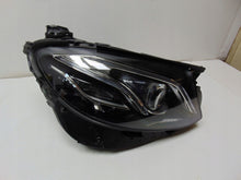 Laden Sie das Bild in den Galerie-Viewer, Frontscheinwerfer Mercedes-Benz W213 A2139067606 LED Rechts Headlight SCH4934319259sx