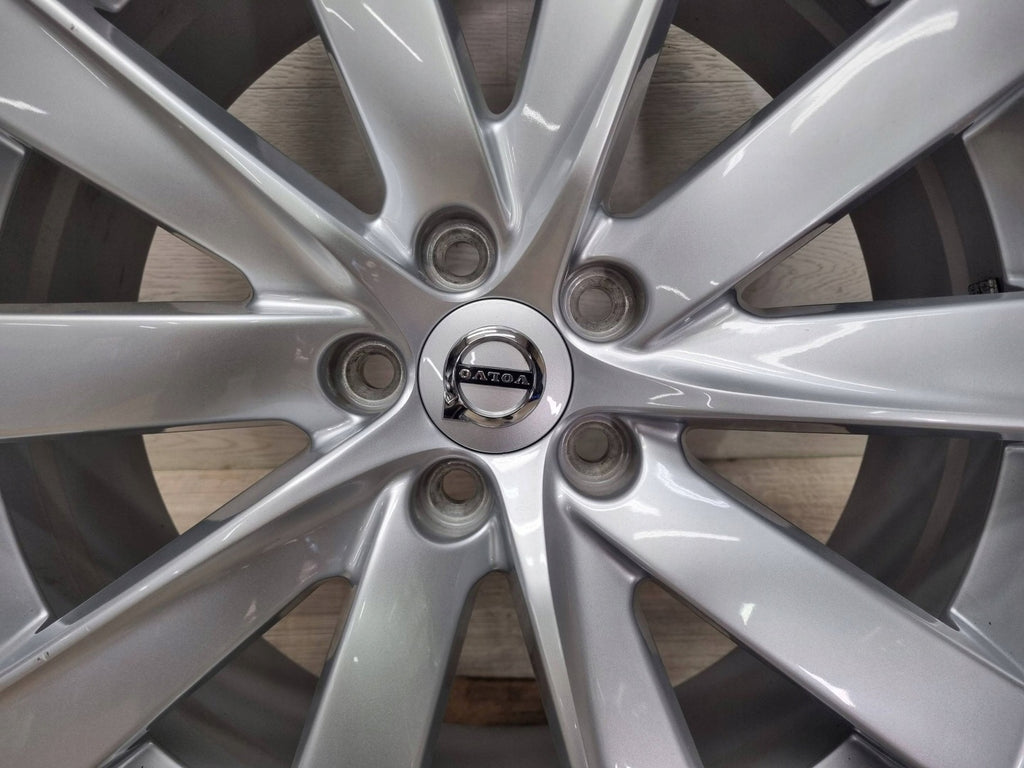 1x Alufelge 19 Zoll 8.0" 5x108 42 5ET Glanz Silber 31362276 Volvo Xc90 Rim Wheel FEL5095097271ig
