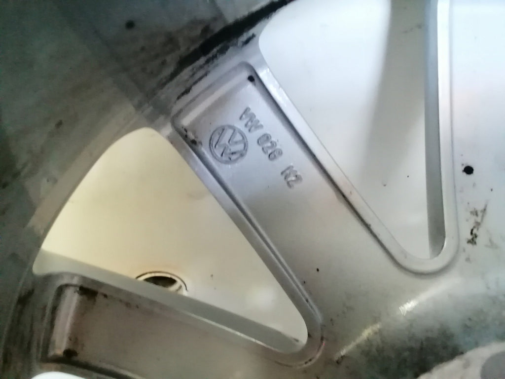 1x Alufelge 18 Zoll 8.0" 5x112 44ET 3C0601025AG VW Passat Rim Wheel