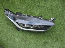 Laden Sie das Bild in den Galerie-Viewer, Frontscheinwerfer Toyota IV Yaris K0-8EU Rechts Scheinwerfer Headlight SCH3729909706ol