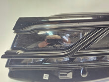 Laden Sie das Bild in den Galerie-Viewer, Frontscheinwerfer VW Touareg 761941081A 1EX013143 LED Links Headlight