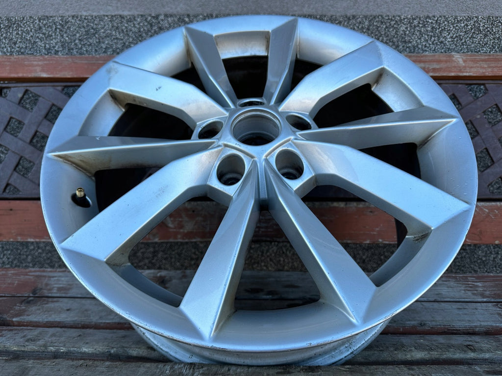 1x Alufelge 17 Zoll 7.0" 5x112 45ET 5L0601025K Skoda Yeti Rim Wheel