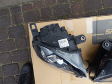 Load image into Gallery viewer, Frontscheinwerfer Mini Countryman 9808250 9808249 Ein Satz Headlight SCH4264638758uc