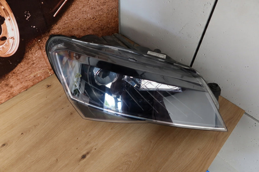 Frontscheinwerfer Skoda Superb III 3V1941016L 3V1941016A Xenon Rechts Headlight