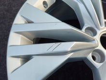 Load image into Gallery viewer, 1x Alufelge 17.5 Zoll 7.0" 5x112 38ET 3G0601025AB VW Passat Alltrack B8 FEL2632417694tl