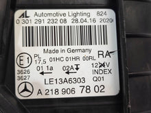 Laden Sie das Bild in den Galerie-Viewer, Frontscheinwerfer Mercedes-Benz Cls X218 C218 A2189067802 Rechts Headlight SCH3803789944tb