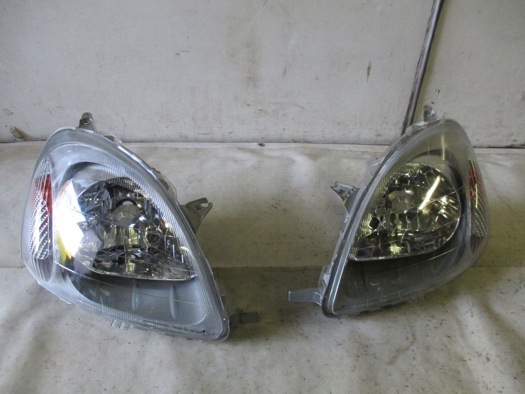 Frontscheinwerfer Toyota Yaris Rechts Scheinwerfer Headlight SCH8921474711fl