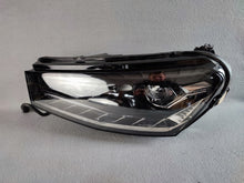 Laden Sie das Bild in den Galerie-Viewer, Frontscheinwerfer Skoda Fabia 6VB941015B LED Links Scheinwerfer Headlight
