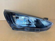 Laden Sie das Bild in den Galerie-Viewer, Frontscheinwerfer Ford Focus MX7B-13E014-CC MX7B-13E014 MX7B13E014 FALSE SCH3312042275ph