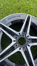 Load image into Gallery viewer, 2x Alufelge 18 Zoll 7.5" 5x112 40ET Glanz Schwarz A2064011700 Mercedes-Benz W206 FEL3886974446he
