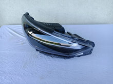 Laden Sie das Bild in den Galerie-Viewer, Frontscheinwerfer Hyundai I30 III 92102G4600 92101G4600 LED Rechts Headlight