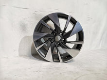 Load image into Gallery viewer, 1x Alufelge 18 Zoll 8.0&quot; 5x112 46ET 8Y0601025BB Audi A3 Rim Wheel