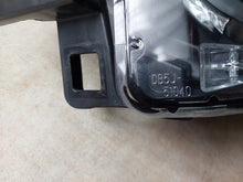 Laden Sie das Bild in den Galerie-Viewer, Frontscheinwerfer Mazda III DB5J-51040-1 Ein Stück (Rechts oder Links) Headlight