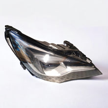 Load image into Gallery viewer, Frontscheinwerfer Opel Astra K 39228715 7967200000 FULL LED Rechts Headlight