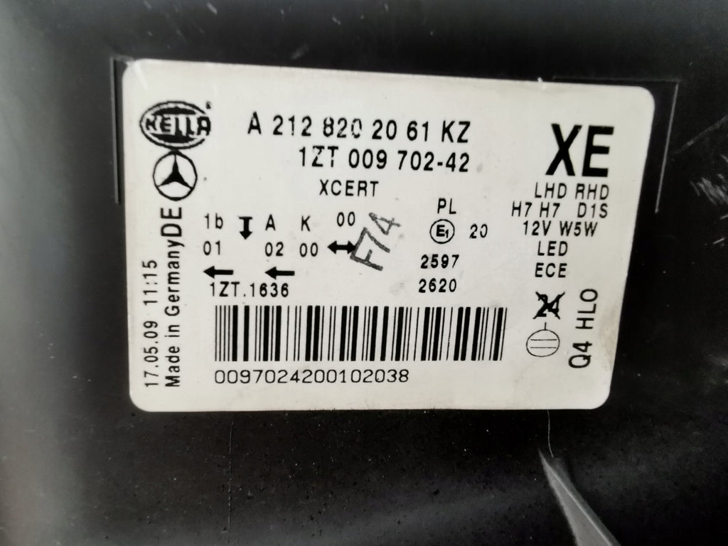 Frontscheinwerfer Mercedes-Benz W212 A2128202061 Xenon Rechts Headlight SCH8493061005ds