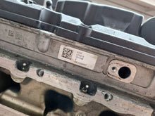 Load image into Gallery viewer, Motor VW Golf VII 04L103292F 1.6 TDI 65TKm 2013 Diesel Engine Unkomplett