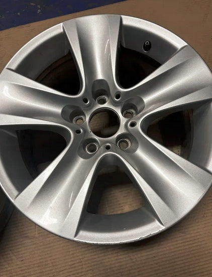 1x Alufelge 17 Zoll 8.0" 5x120 30ET Glanz Silber 6790172 BMW F11 F06 F10 FEL9366478938gb