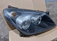 Laden Sie das Bild in den Galerie-Viewer, Frontscheinwerfer Opel Astra H Gtc Rechts Scheinwerfer Headlight SCH9308851770pp