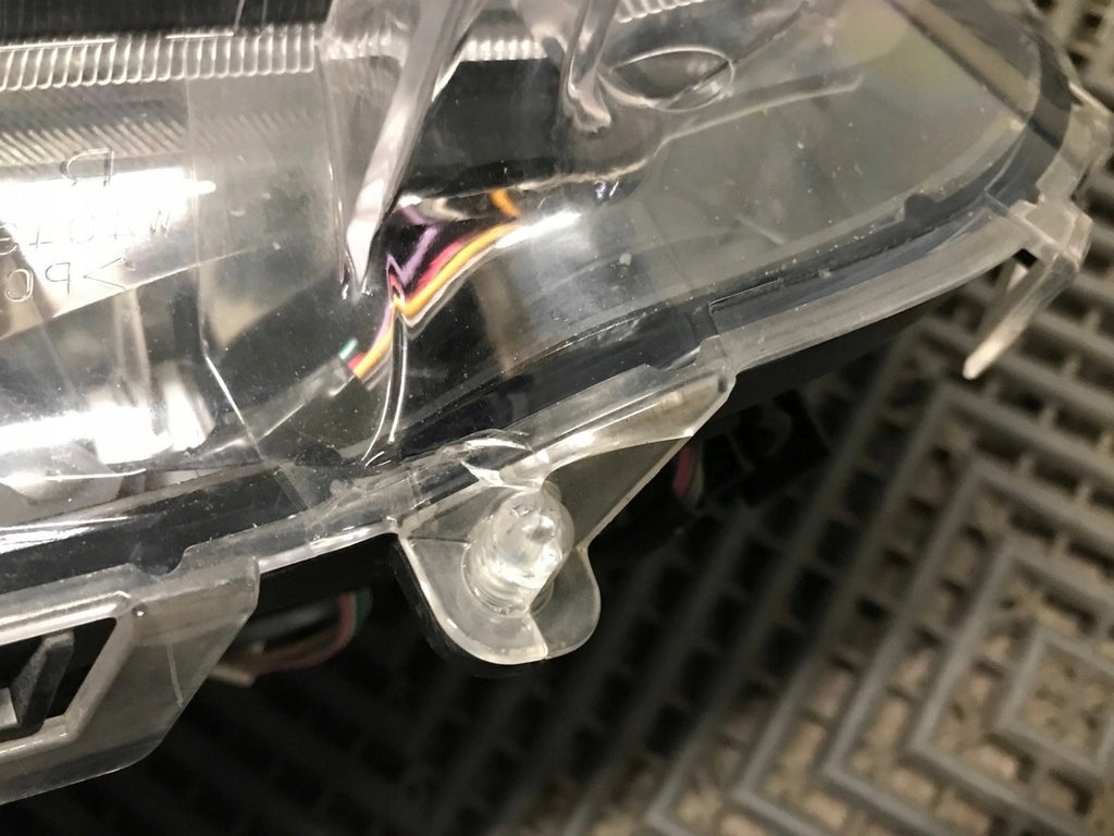 Frontscheinwerfer Toyota V LED Rechts Scheinwerfer Headlight SCH9088204652qn