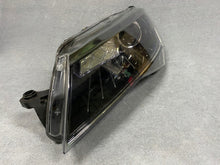 Load image into Gallery viewer, Frontscheinwerfer Skoda Superb III 3V1941015B Xenon Links Scheinwerfer Headlight