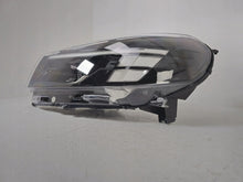 Laden Sie das Bild in den Galerie-Viewer, Frontscheinwerfer Opel Zafira Vivaro C 9847209980 Links Scheinwerfer Headlight SCH8686718769tr