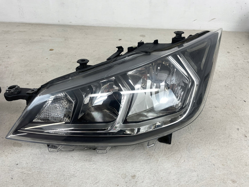 Frontscheinwerfer Seat Ibiza 6F1941015A LED Ein Stück (Rechts oder Links)