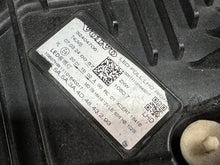 Load image into Gallery viewer, Frontscheinwerfer Volvo Xc60 II 32404706 Full LED Rechts Scheinwerfer Headlight SCH3924233370ar