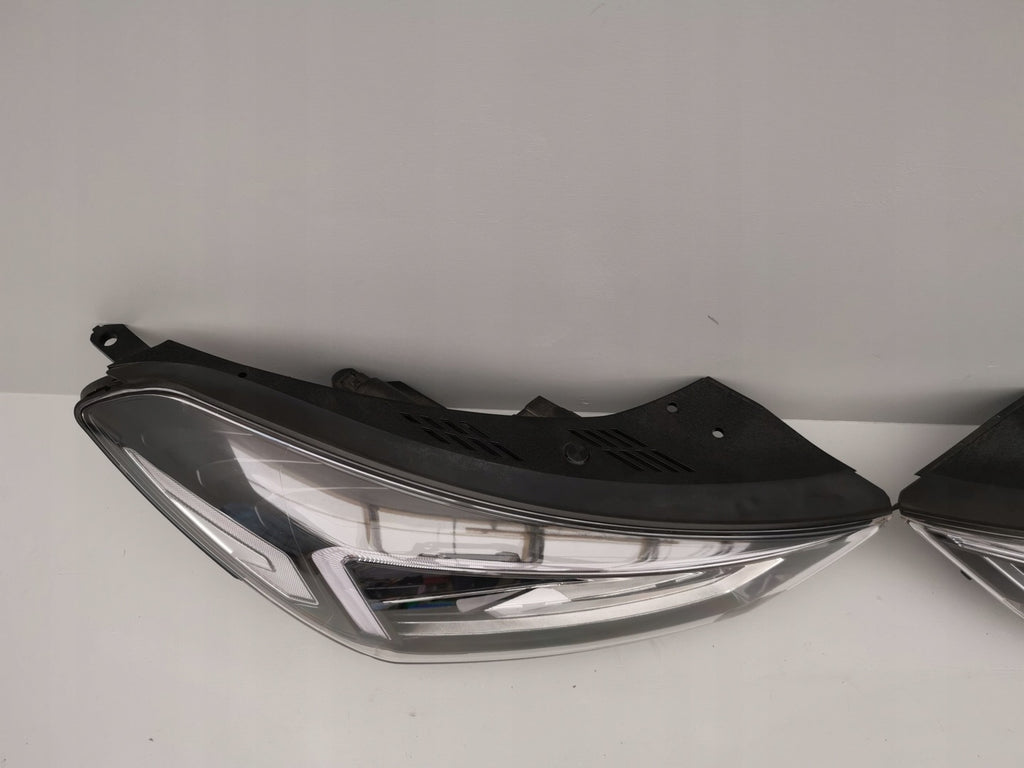 Frontscheinwerfer Hyundai Tucson 92101D7700 Ein Satz Scheinwerfer Headlight SCH5754865784op