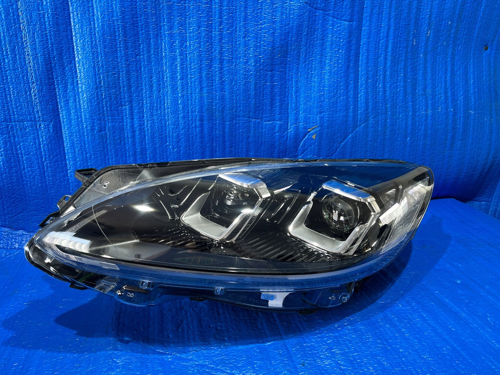 Frontscheinwerfer Ford Kuga LV4B-13E017-AS LV4B-13E016-AS Rechts oder Links SCH7134040164sn