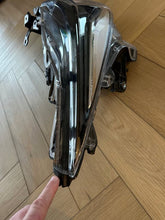 Load image into Gallery viewer, Frontscheinwerfer Toyota Corolla 81110-02 Rechts Scheinwerfer Headlight SCH4521390440ja