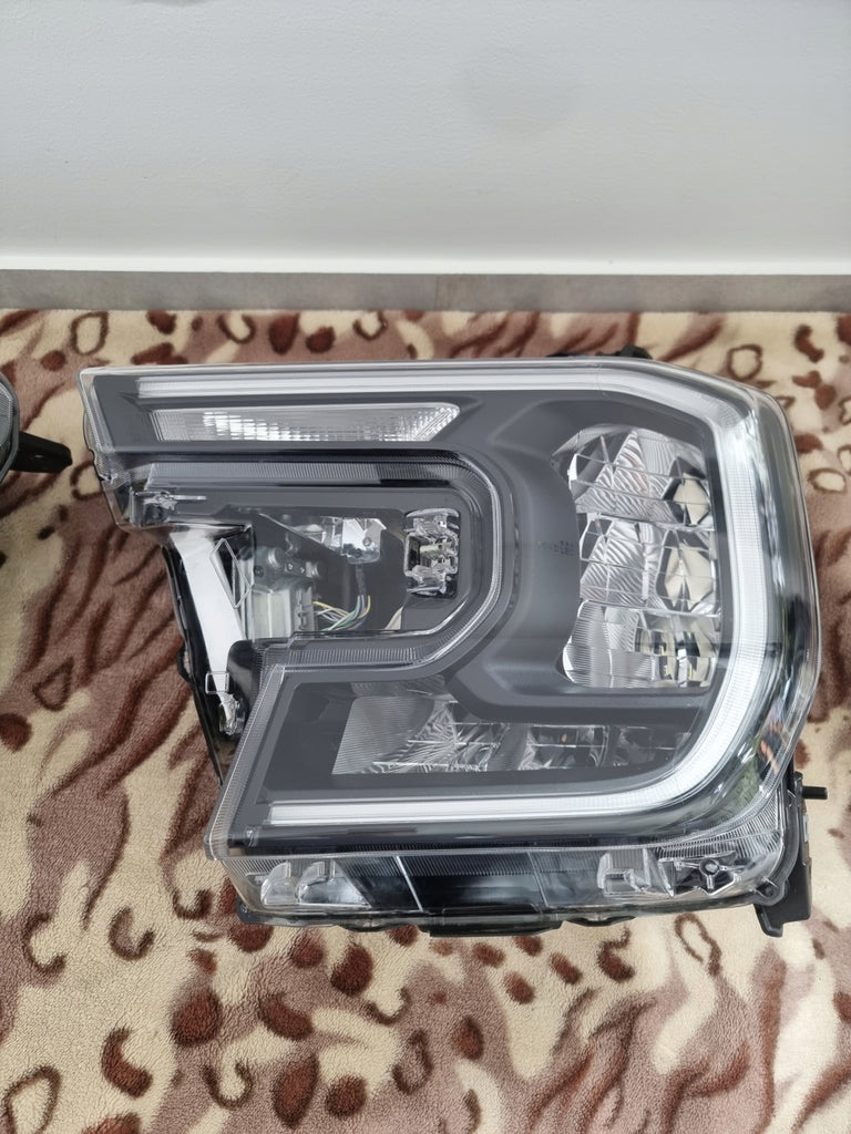 Frontscheinwerfer Ford Ranger N1WB-13E014-EE N1WB-13E015-EE Rechts Headlight SCH8709785523sk