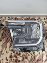Laden Sie das Bild in den Galerie-Viewer, Frontscheinwerfer Ford Ranger N1WB-13E014-EE N1WB-13E015-EE Rechts Headlight SCH8709785523sk