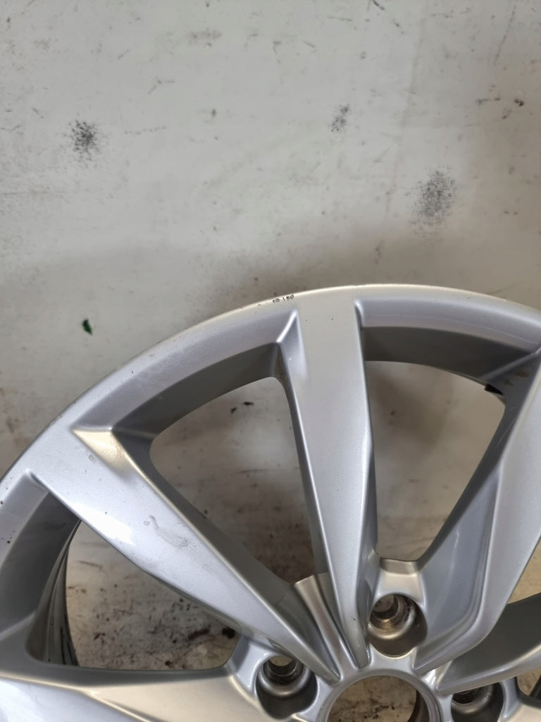 1x Alufelge 17 Zoll 6.0" 5x112 48ET Glanz Silber 5G0601025K VW Rim Wheel FEL7315126168ki