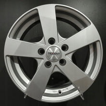Load image into Gallery viewer, 4x Alufelge 15 Zoll 6.0" 5x105 39ET Glanz Silber Chevrolet Cruze Astra Rim Wheel FEL3667433667xo
