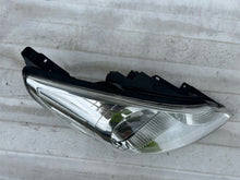 Laden Sie das Bild in den Galerie-Viewer, Frontscheinwerfer Hyundai I10 92102-0X0 Rechts Scheinwerfer Headlight