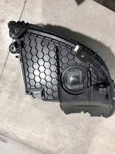 Laden Sie das Bild in den Galerie-Viewer, Frontscheinwerfer Mercedes-Benz W206 A2069063903 Links Scheinwerfer Headlight SCH6680139786ky