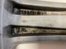 Load image into Gallery viewer, 1x Alufelge 18 Zoll 8.5" 5x112 45ET Glanz Silber 3D0601025 VW Phaeton Rim Wheel FEL1883797053nz