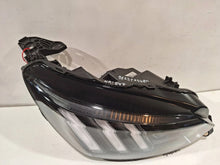 Laden Sie das Bild in den Galerie-Viewer, Frontscheinwerfer Peugeot 2008 208 II 9823193480 Rechts Scheinwerfer Headlight