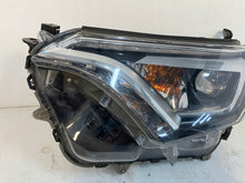 Laden Sie das Bild in den Galerie-Viewer, Frontscheinwerfer Toyota IV Full LED Links Scheinwerfer Headlight SCH6917431649ss