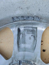 Laden Sie das Bild in den Galerie-Viewer, 1x Alufelge 16 Zoll 6.5" 4x100 45ET 403009186R Dacia Sandero III Logan Rim Wheel FEL4224110118cu
