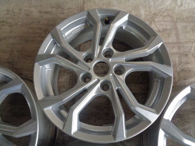 4x Alufelge 16 Zoll 6.5" 5x114.3 41ET Silber Hyundai I Rim Wheel FEL4208466245mc