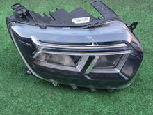 Laden Sie das Bild in den Galerie-Viewer, Frontscheinwerfer Dacia Duster 260101613R LED Rechts Scheinwerfer Headlight SCH8932437237wf