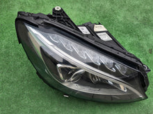 Laden Sie das Bild in den Galerie-Viewer, Frontscheinwerfer Mercedes-Benz W205 A2059062604 Full LED Rechts Headlight SCH6687974584rt